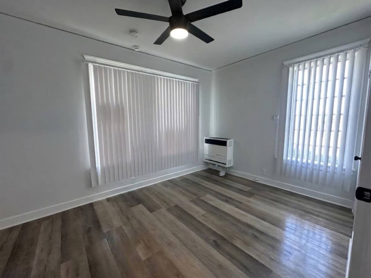 Apartment for rent at 1142 W 17th St, Los Angeles, CA 90015