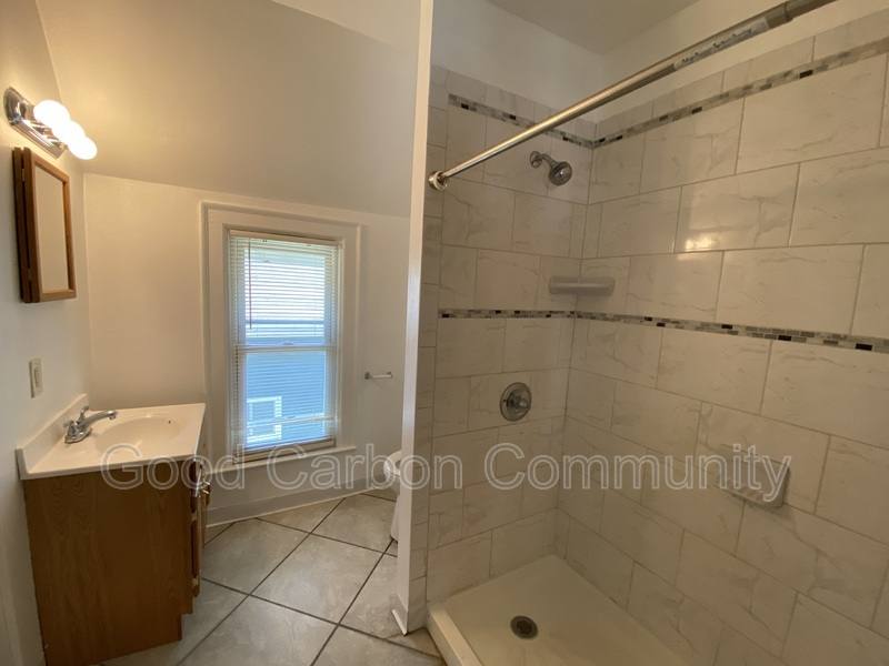 Apartment for rent at 331 Schenck #2, North Tonawanda, NY 14120