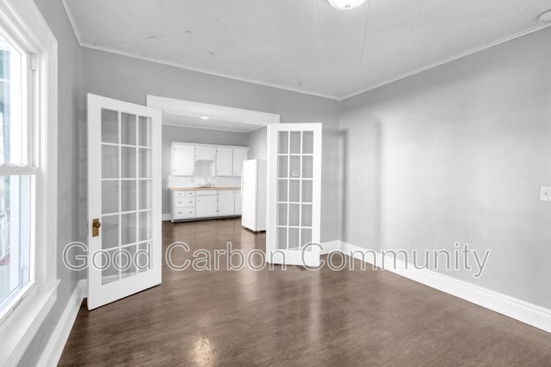 Apartment for rent at 331 Schenck #2, North Tonawanda, NY 14120