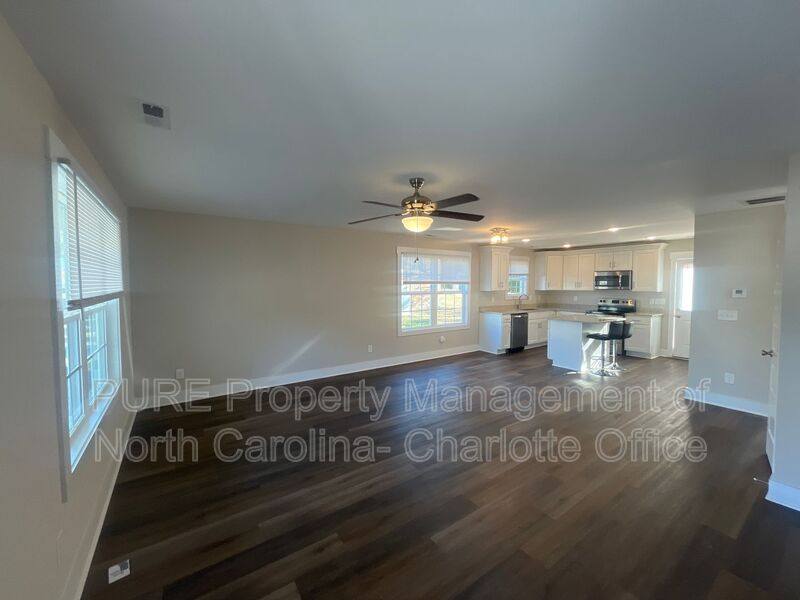 House for rent at 1402 Martin Luther King Ave #B, Kannapolis, NC 28083