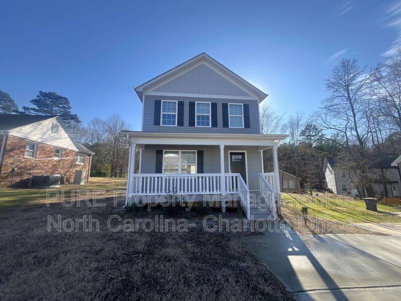 House for rent at 1402 Martin Luther King Ave #B, Kannapolis, NC 28083