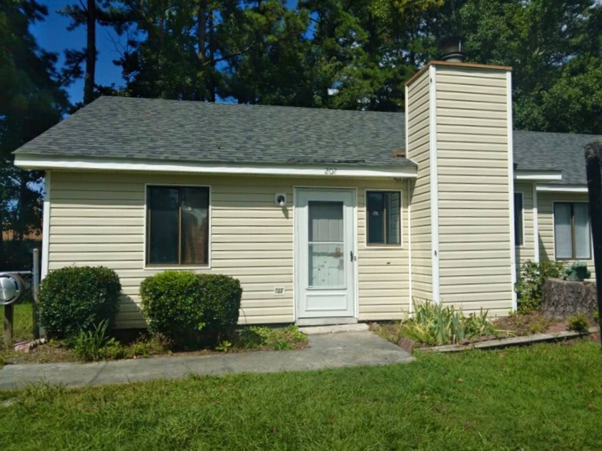 House for rent at 202 Cedar Ridge Lane, Havelock, NC 28532