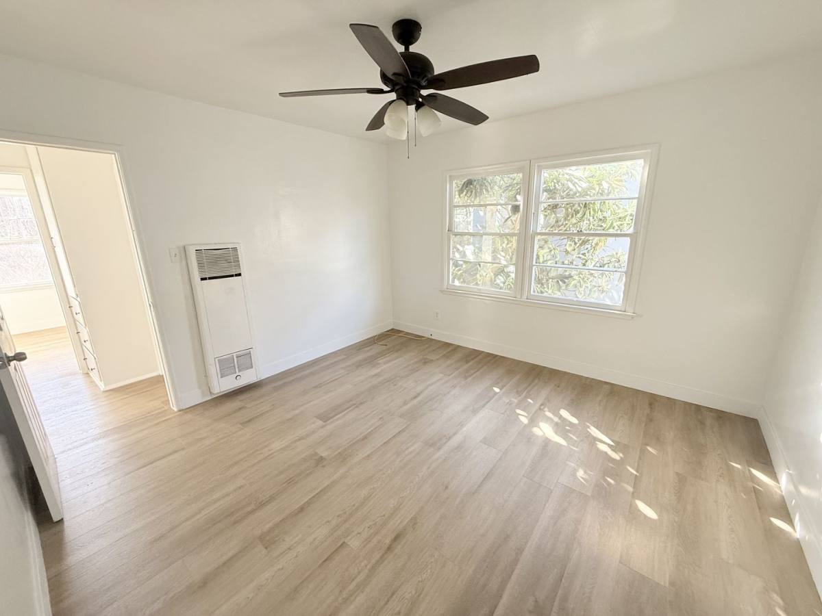 Apartment for rent at 1215 S Fairfax Ave, Los Angeles, CA 90019