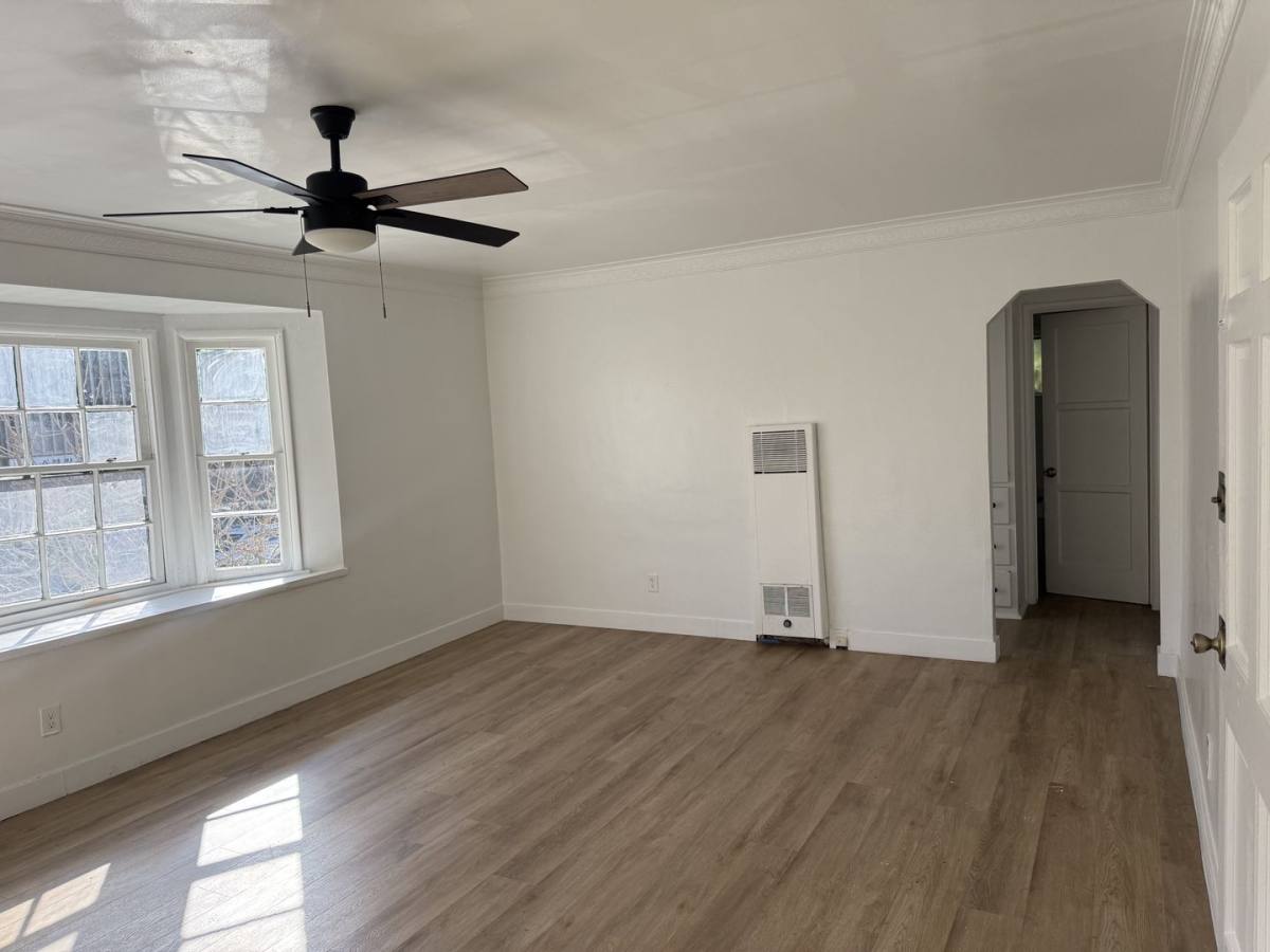 Apartment for rent at 1215 S Fairfax Ave, Los Angeles, CA 90019