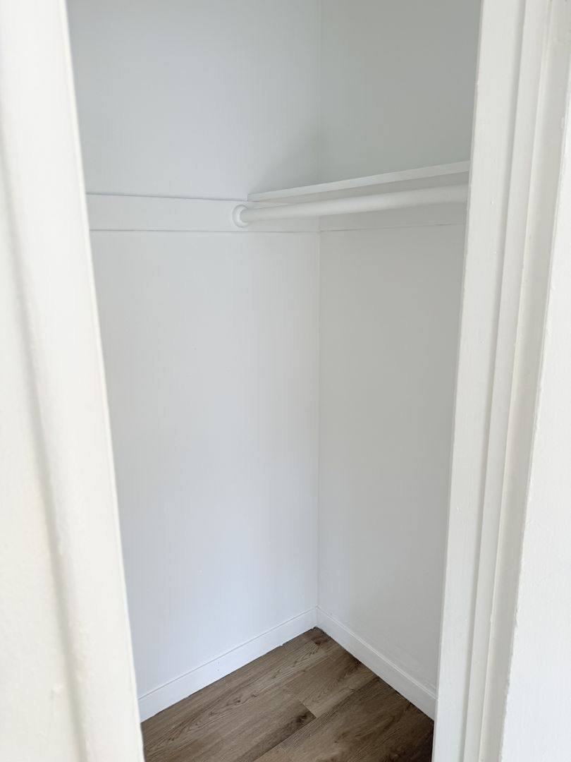 Apartment for rent at 1215 S Fairfax Ave, Los Angeles, CA 90019