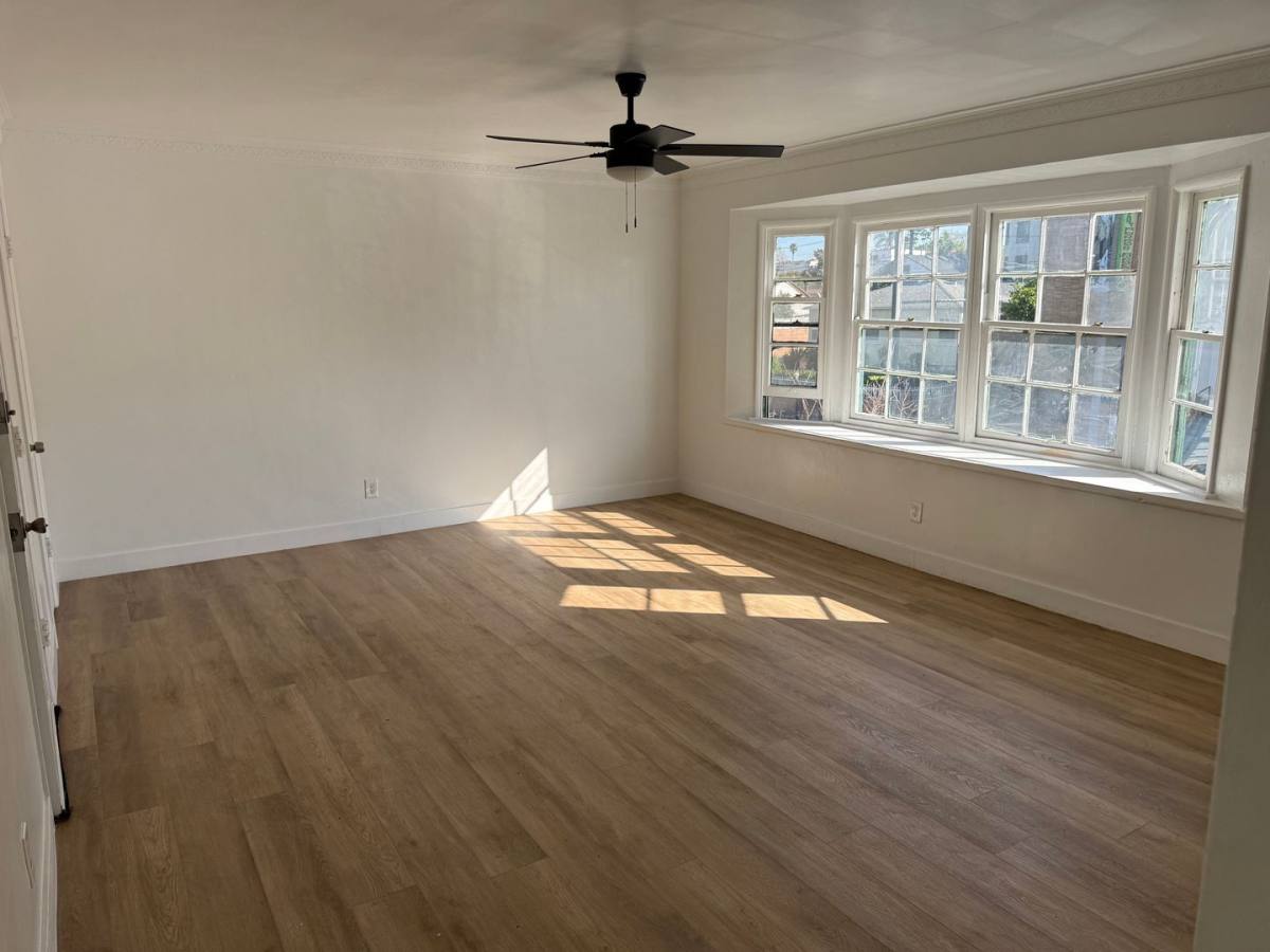 Apartment for rent at 1215 S Fairfax Ave, Los Angeles, CA 90019