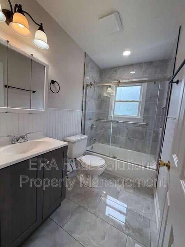 Apartment for rent at 2217 Grasmere Ave, Columbus, OH 43211