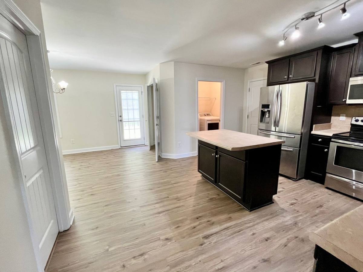 House for rent at 255 Merin Height Rd, Jacksonville, NC 28546