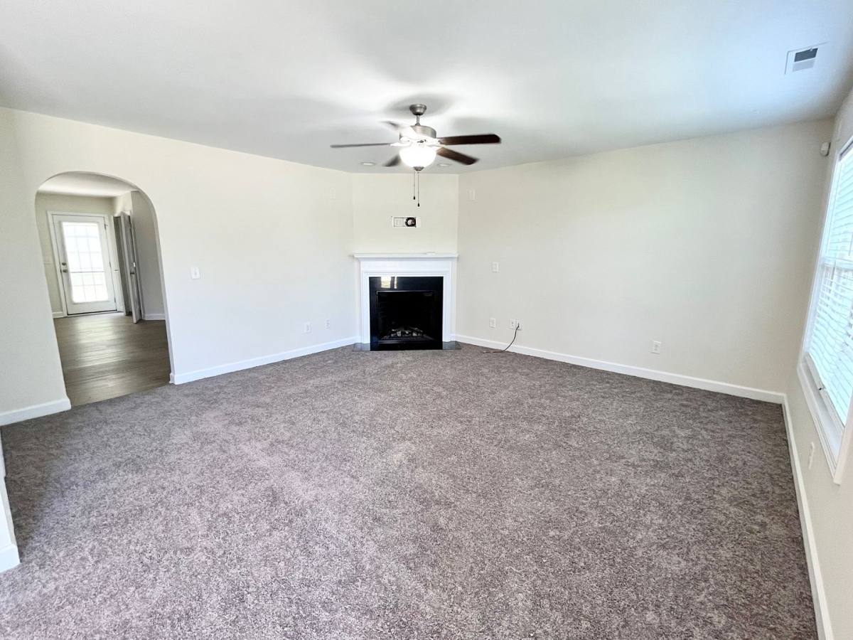 House for rent at 255 Merin Height Rd, Jacksonville, NC 28546