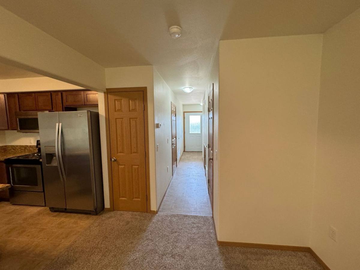 5595 S Irwin Dr, Wasilla, AK 99623 - Townhouse for Rent - Image 5