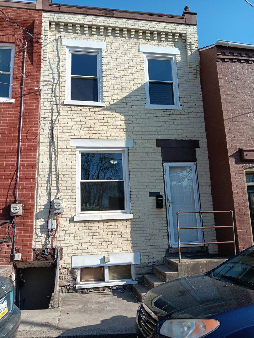 Townhouse for rent at 538 Lafayette St, Lancaster, PA 17603