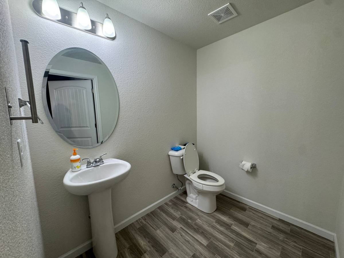 Townhouse for rent at 894 Petra Heights, Colorado Springs, CO 80916
