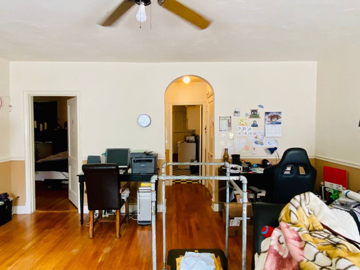 Apartment for rent at 2614 Grove Ave, Richmond, VA 23220