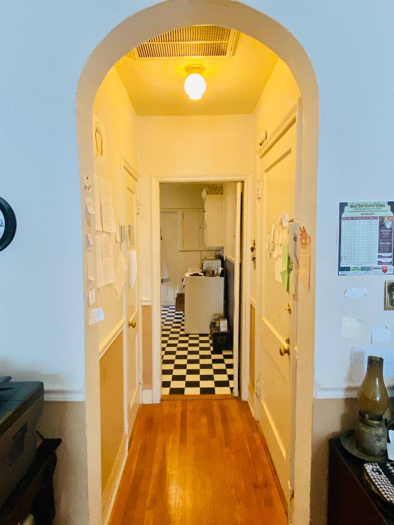 Apartment for rent at 2614 Grove Ave, Richmond, VA 23220