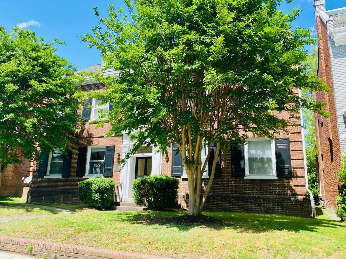 Apartment for rent at 2614 Grove Ave, Richmond, VA 23220