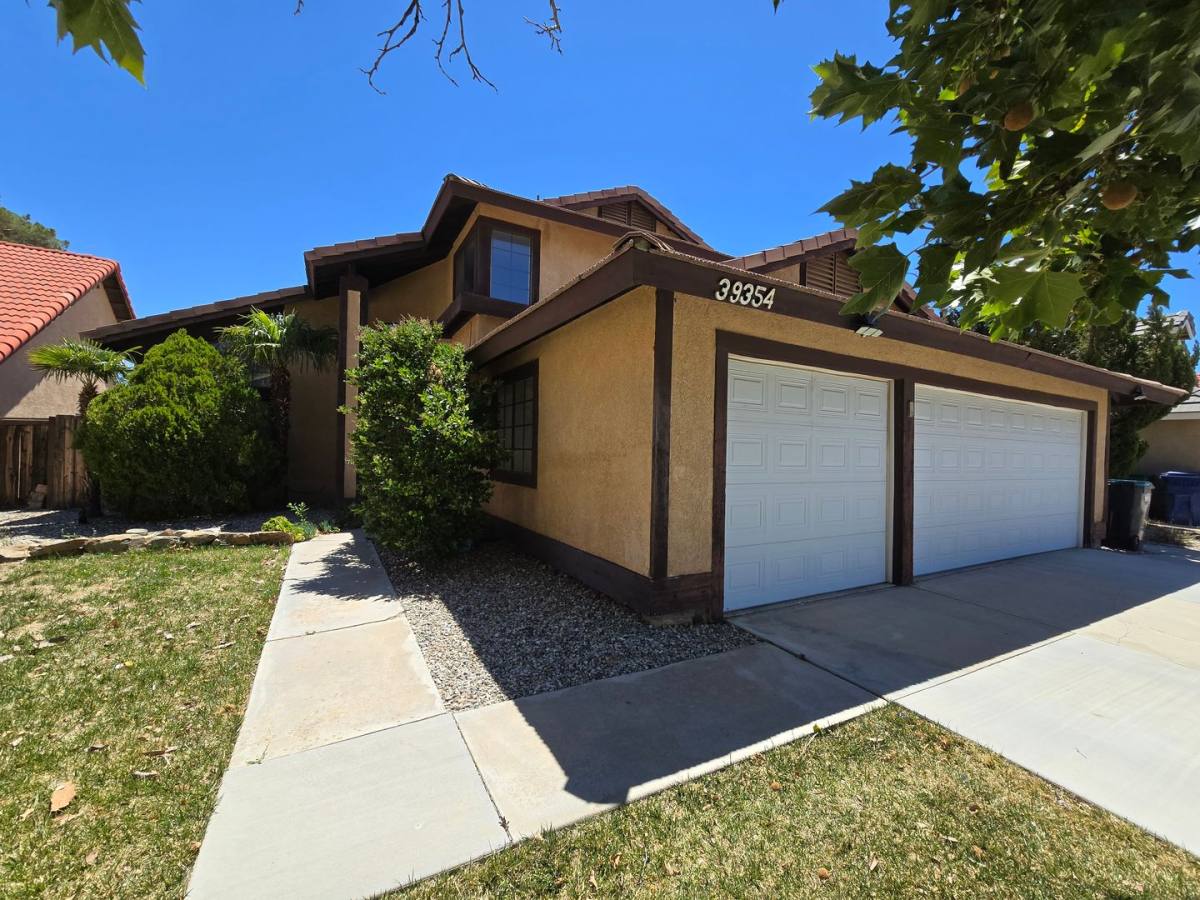 House for rent at 39354 Longhorn Court, Palmdale, CA 93551