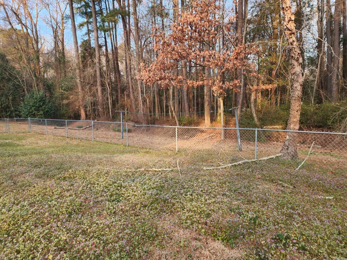 House for rent at 1303 Middle Rd, Fayetteville, NC 28312