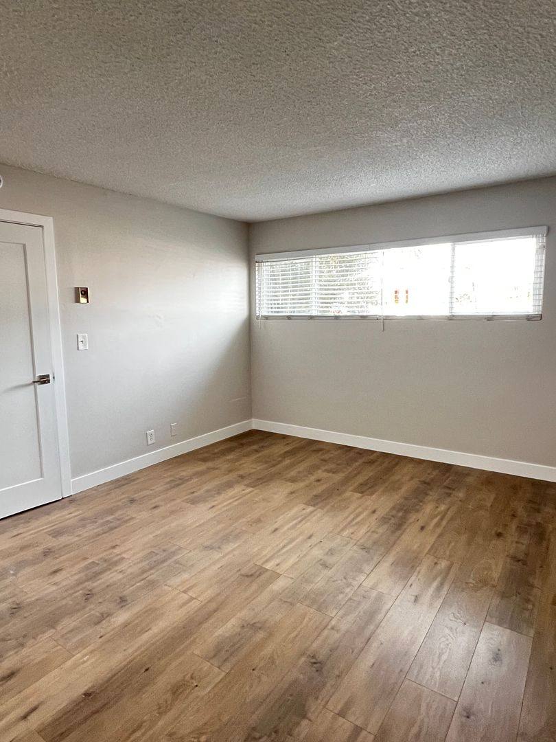 Apartment for rent at 766 Loma Ave, Long Beach, CA 90804