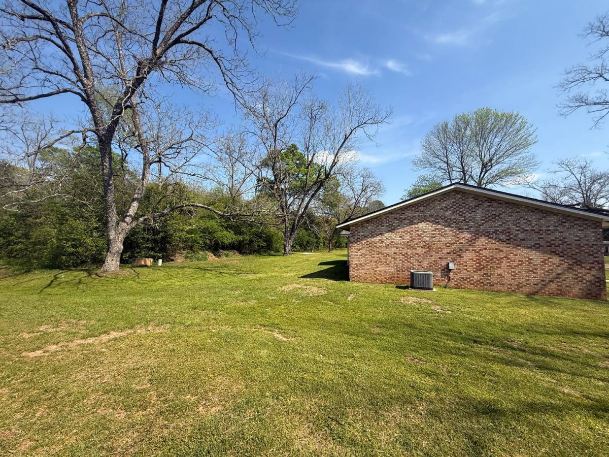 Apartment for rent at 137 Schley Circle, Richland, GA 31825
