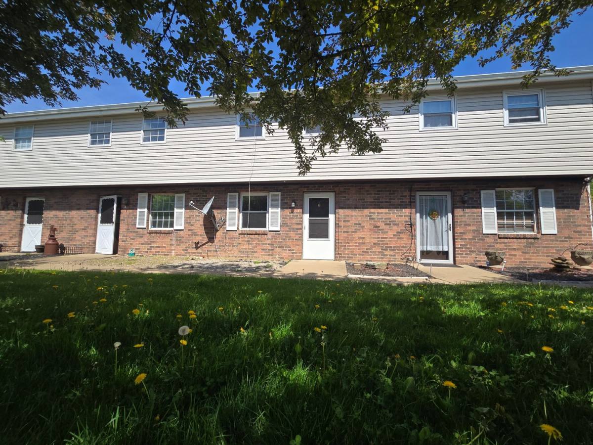 Apartment for rent at 132 Parkridge Dr, Apollo, PA 15613