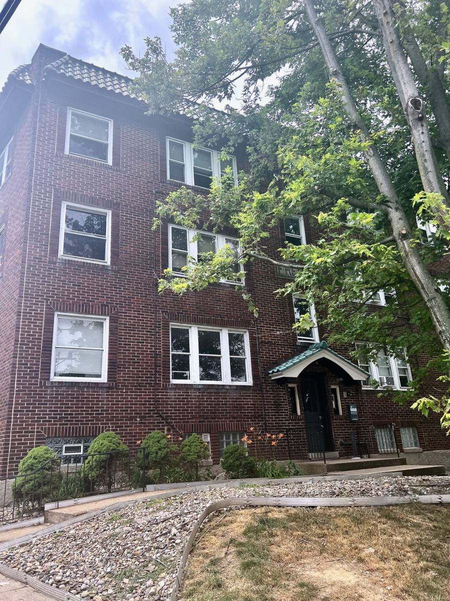 Apartment for rent at 1401 Mervin Ave, Pittsburgh, PA 15216