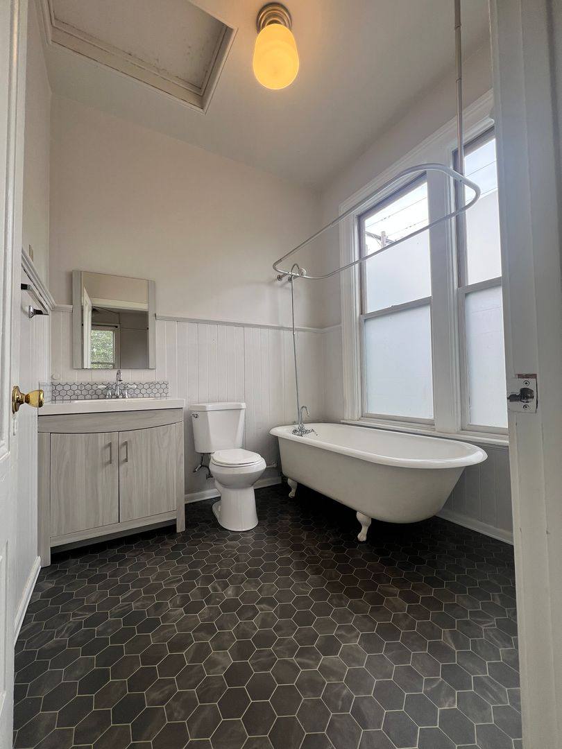 Apartment for rent at 431-441 Randolph St, Napa, CA 94559
