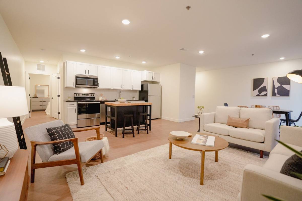 Apartment for rent at 476 Taylor Ave, Columbus, OH 43203
