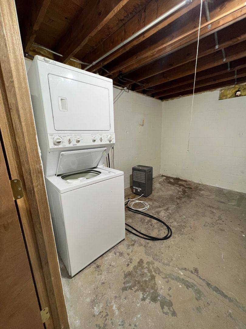 Apartment for rent at 1212 E Sylvan Ave, Appleton, WI 54915