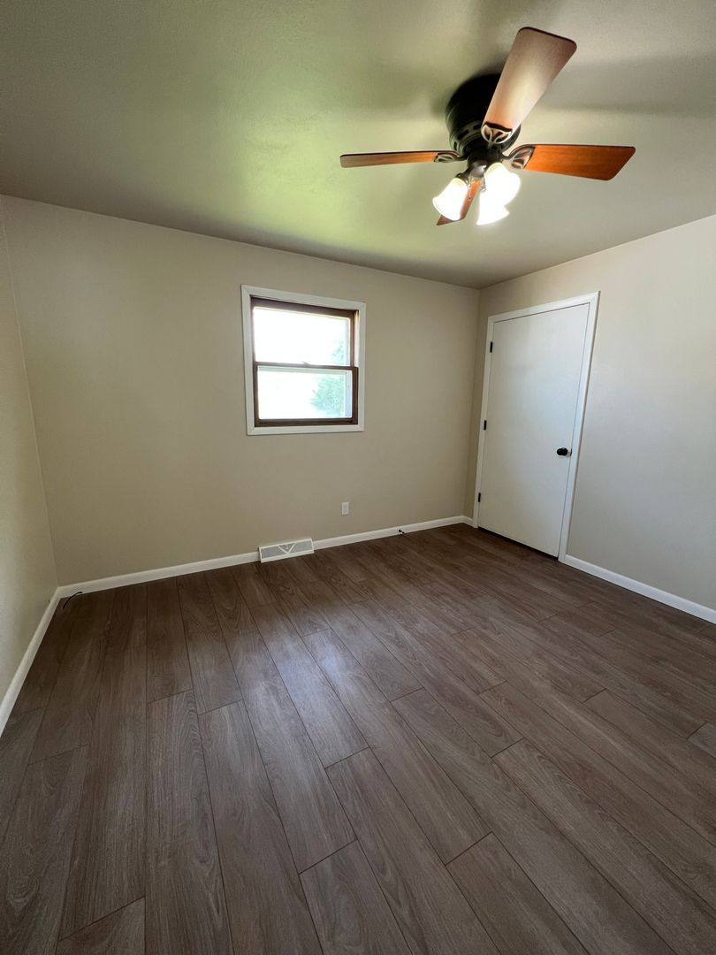 Apartment for rent at 1212 E Sylvan Ave, Appleton, WI 54915
