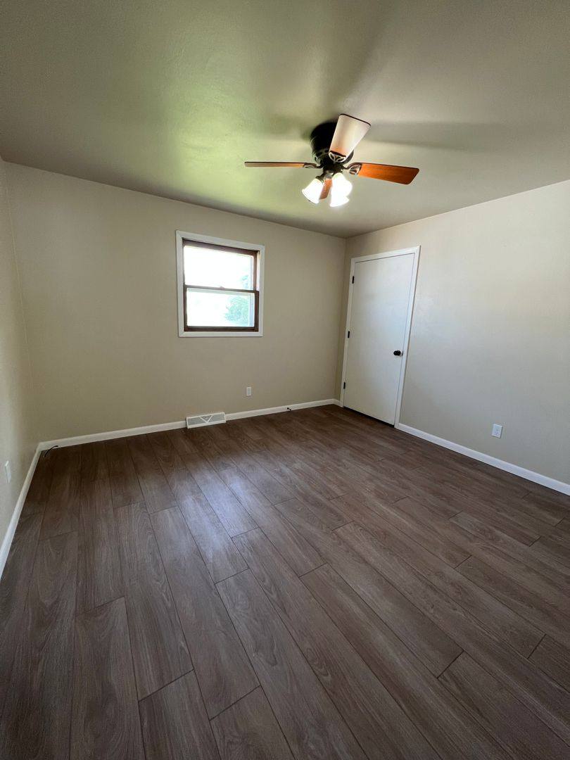 Apartment for rent at 1212 E Sylvan Ave, Appleton, WI 54915