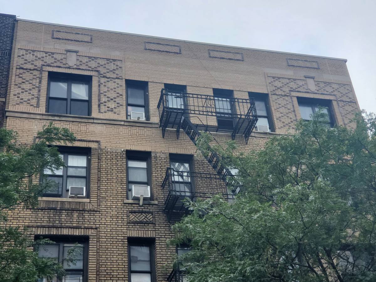 Apartment for rent at 246 - 248 Wadsworth Ave, New York, NY 10033