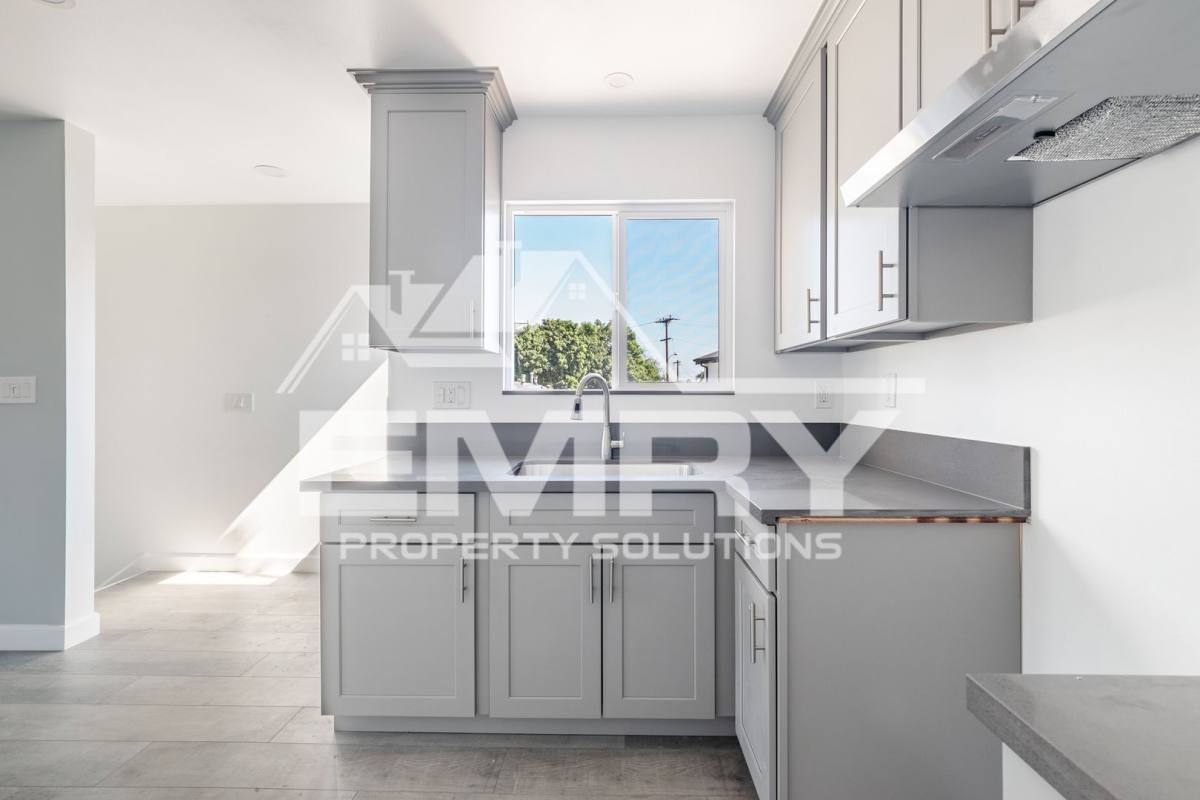 Apartment for rent at 5222 Repetto Ave, Los Angeles, CA 90022
