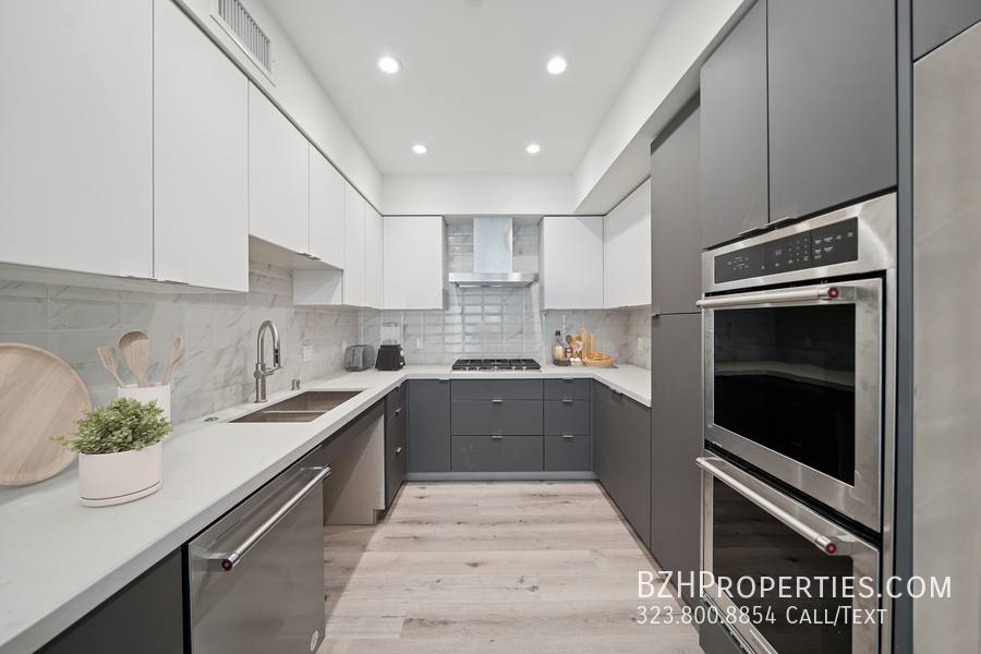 Apartment for rent at 1051 S Corning St, Los Angeles, CA 90035