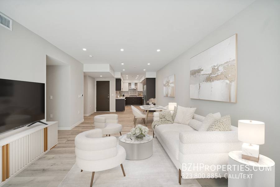 Apartment for rent at 1051 S Corning St, Los Angeles, CA 90035