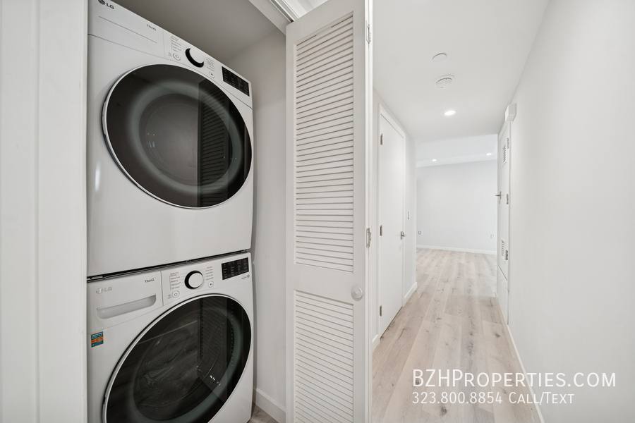 Apartment for rent at 1051 S Corning St, Los Angeles, CA 90035