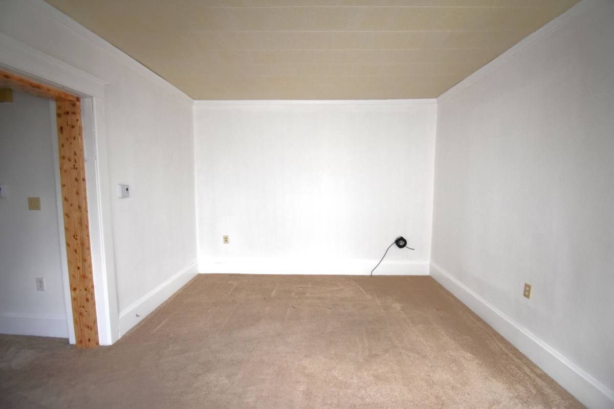 Apartment for rent at 509-511 Burke St, Jersey Shore, PA 17740