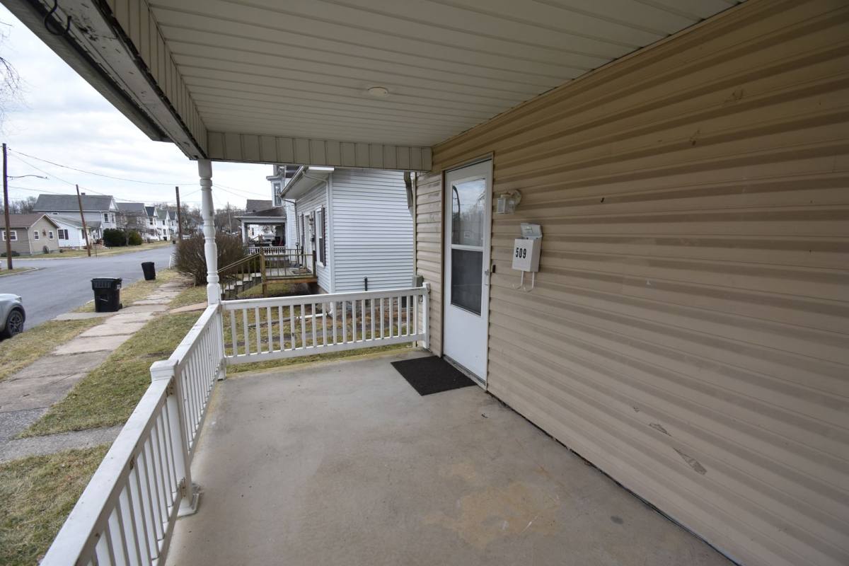 Apartment for rent at 509-511 Burke St, Jersey Shore, PA 17740