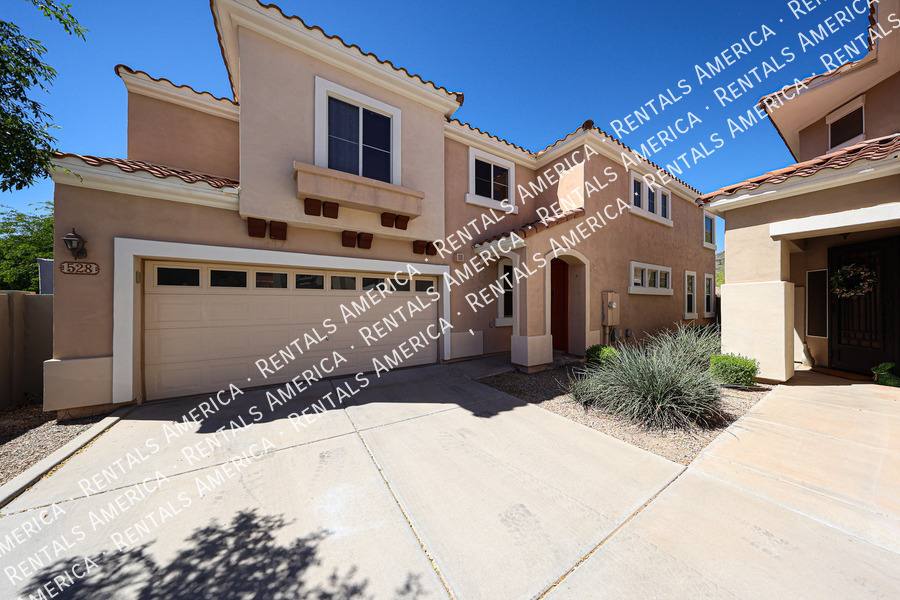 House for rent at 528 W Mountain Sage Dr, Phoenix, AZ 85045