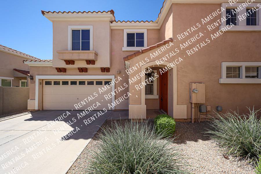 House for rent at 528 W Mountain Sage Dr, Phoenix, AZ 85045