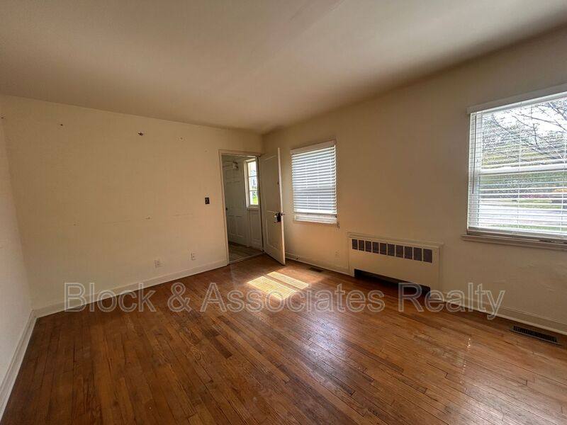 House for rent at 2509-A Miller Park Circle, Winston Salem, NC 27103