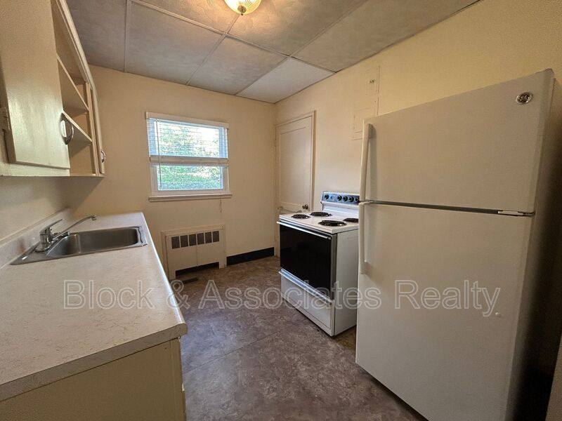 House for rent at 2509-A Miller Park Circle, Winston Salem, NC 27103