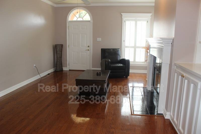 House for rent at 3938 Garden View Dr, Baton Rouge, LA 70809