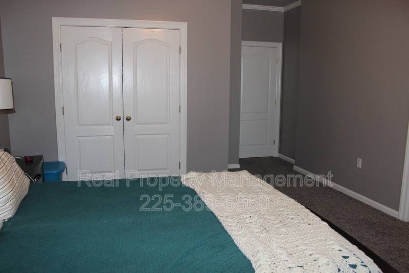 House for rent at 3938 Garden View Dr, Baton Rouge, LA 70809