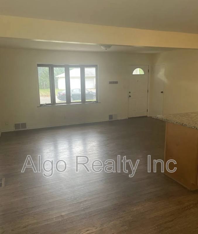 House for rent at 5109 48th Ave N, Minneapolis, MN 55429