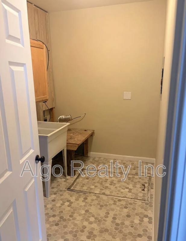 House for rent at 5109 48th Ave N, Minneapolis, MN 55429