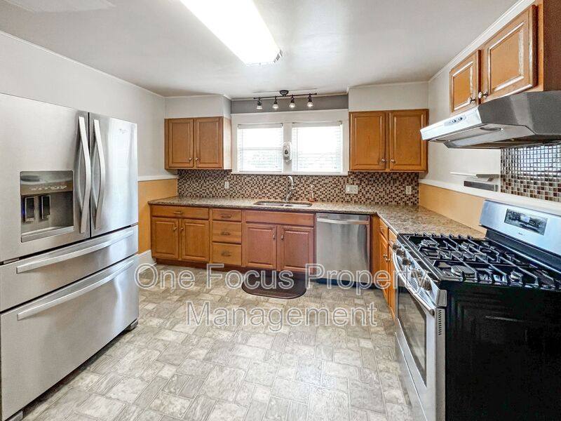 Apartment for rent at 716 7th Ave, Williamsport, PA 17701