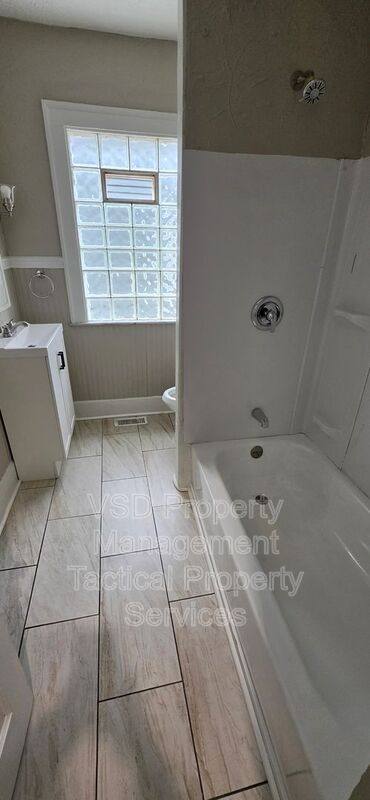 Apartment for rent at 14172 Superior Rd #1, Cleveland, OH 44118