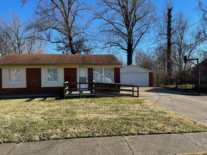 House for rent at 9913 Lochwick, Louisville, KY 40272