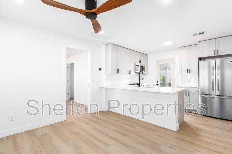 Apartment for rent at 614 N 10th Ave #B, Phoenix, AZ 85007