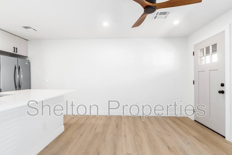 Apartment for rent at 614 N 10th Ave #B, Phoenix, AZ 85007